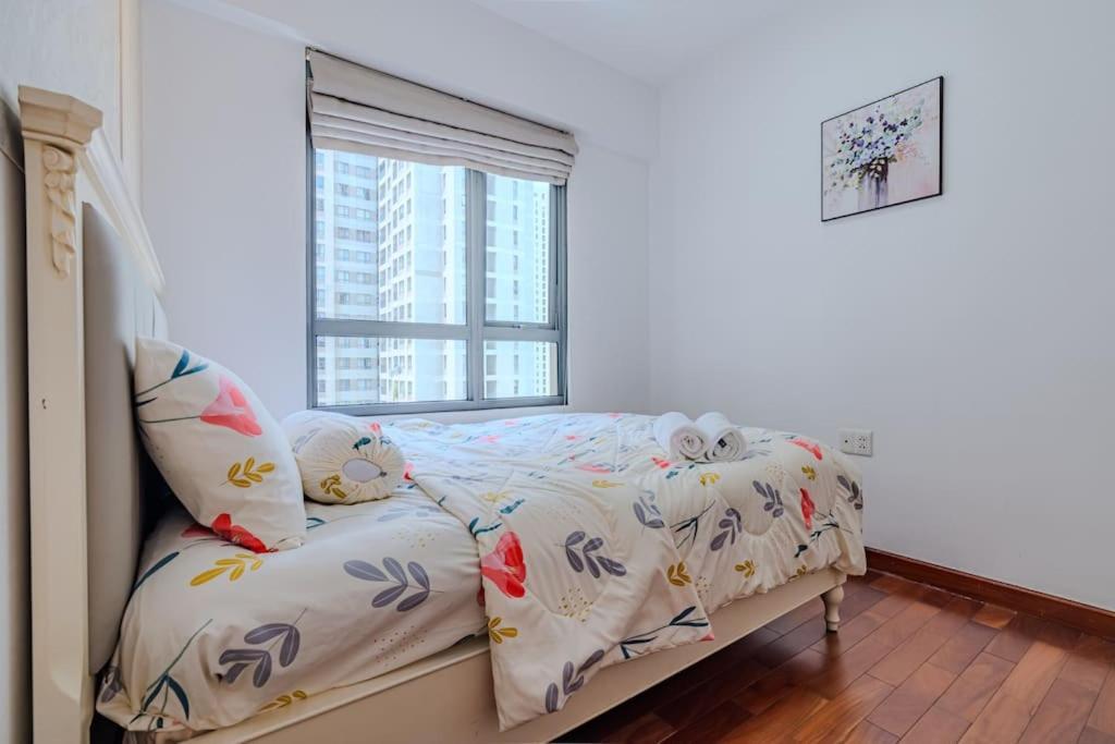 Spacious 2 Bed In Masteri Thao Dien * Ho Chi Minh City